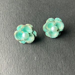 Turquoise Flower Post Earrings
